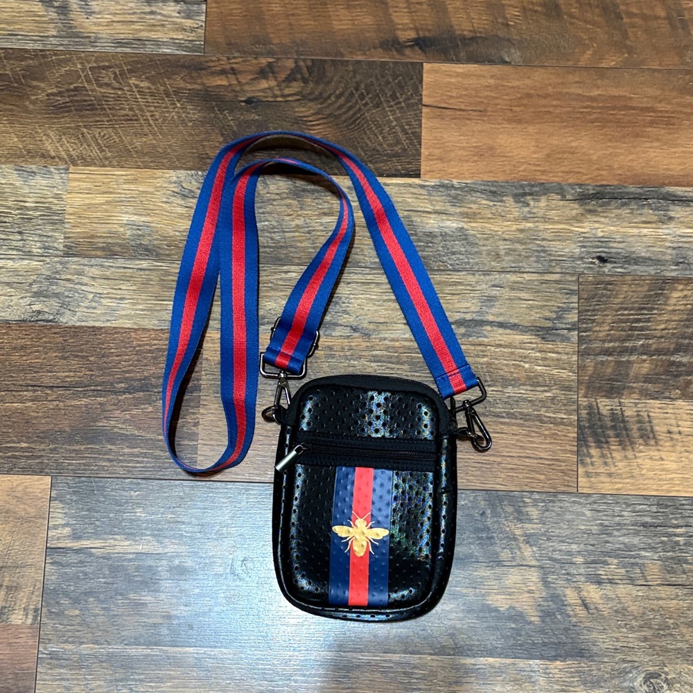 Parker and Hyde crossbody Queen Bee bagā